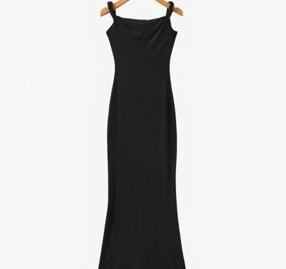 Women’s One-Shoulder Maxi Dress with Fitted Silhouette