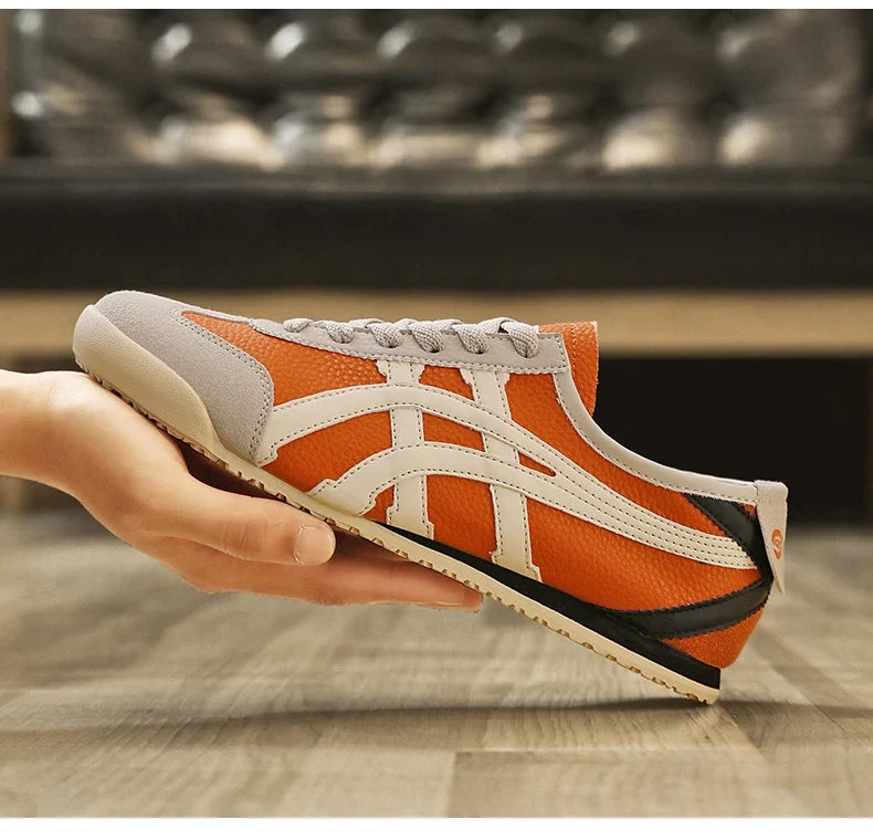 Men's Retro Sneakers Suede Fabric Low Top Lightweight Sole