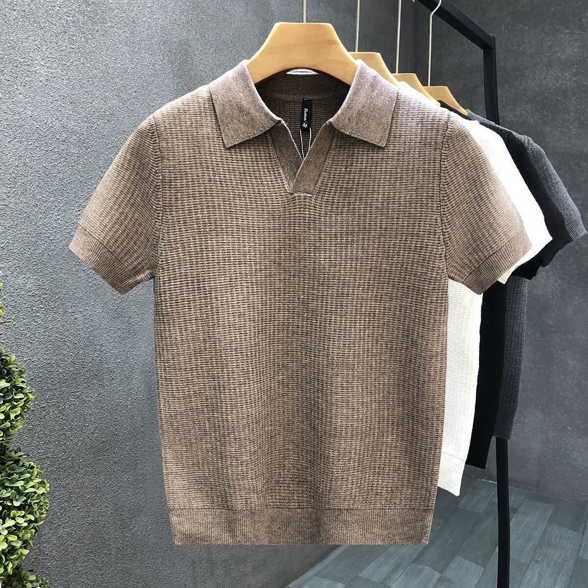 Men's Knit Polo Open Collar Short Sleeve Ribbed Trim Relaxed Fit