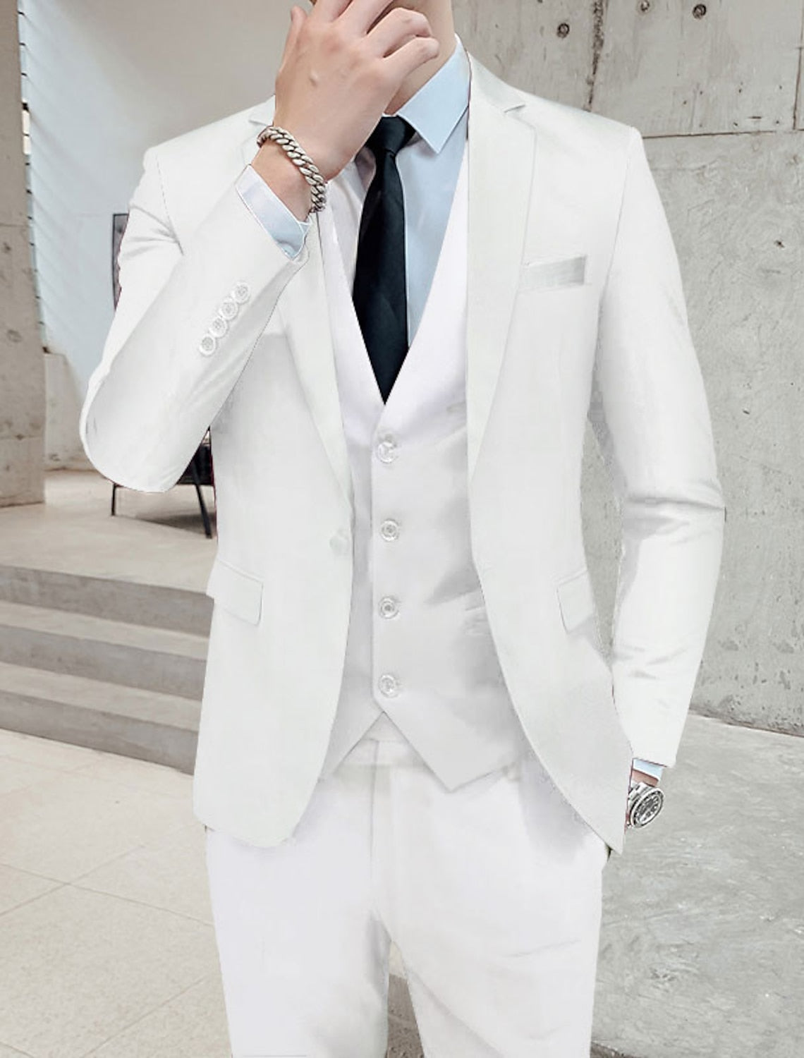 Men's three-piece suit in White