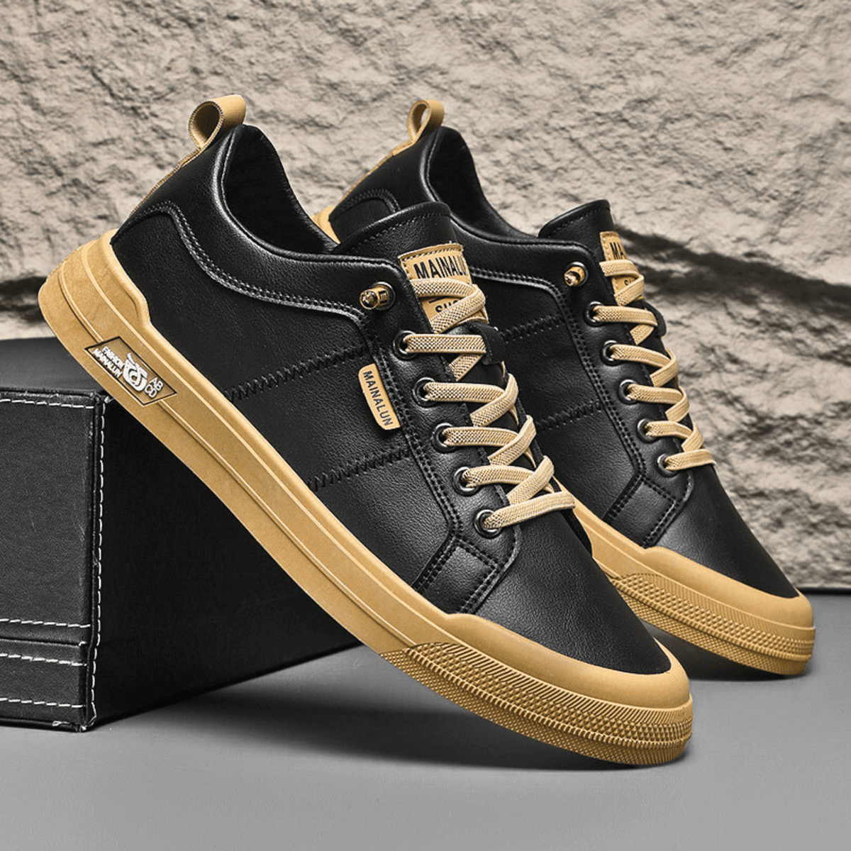 Men's low-top trainers Obsidian Black