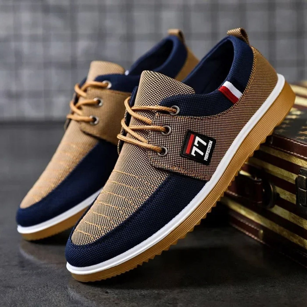 Men's Canvas-Style Lace-Up Casual Shoes Brown